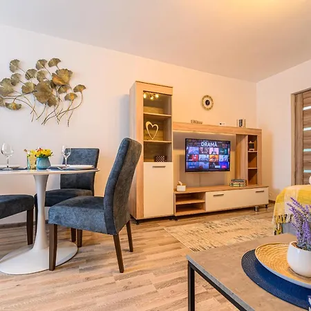 Luxury - Soarelui 10 Braszów