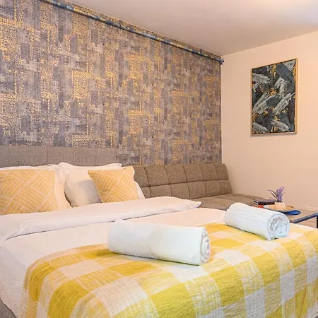 Luxury - Soarelui 10 Braşov